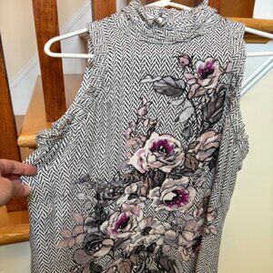 WHBM White House Black Market Silk Sleeveless Floral Top Blouse Size M